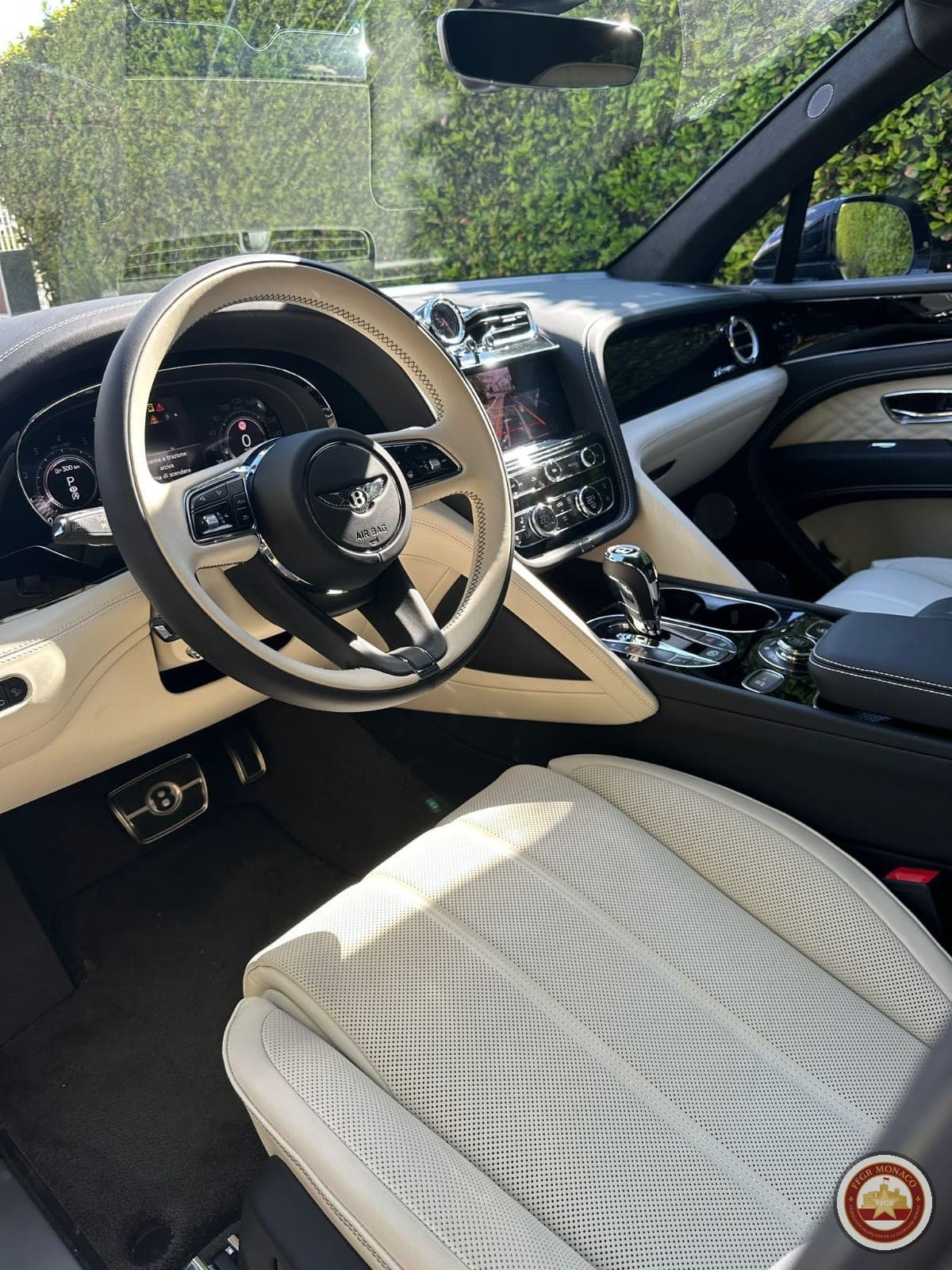 Bentley Bentayga EWB — vue 2