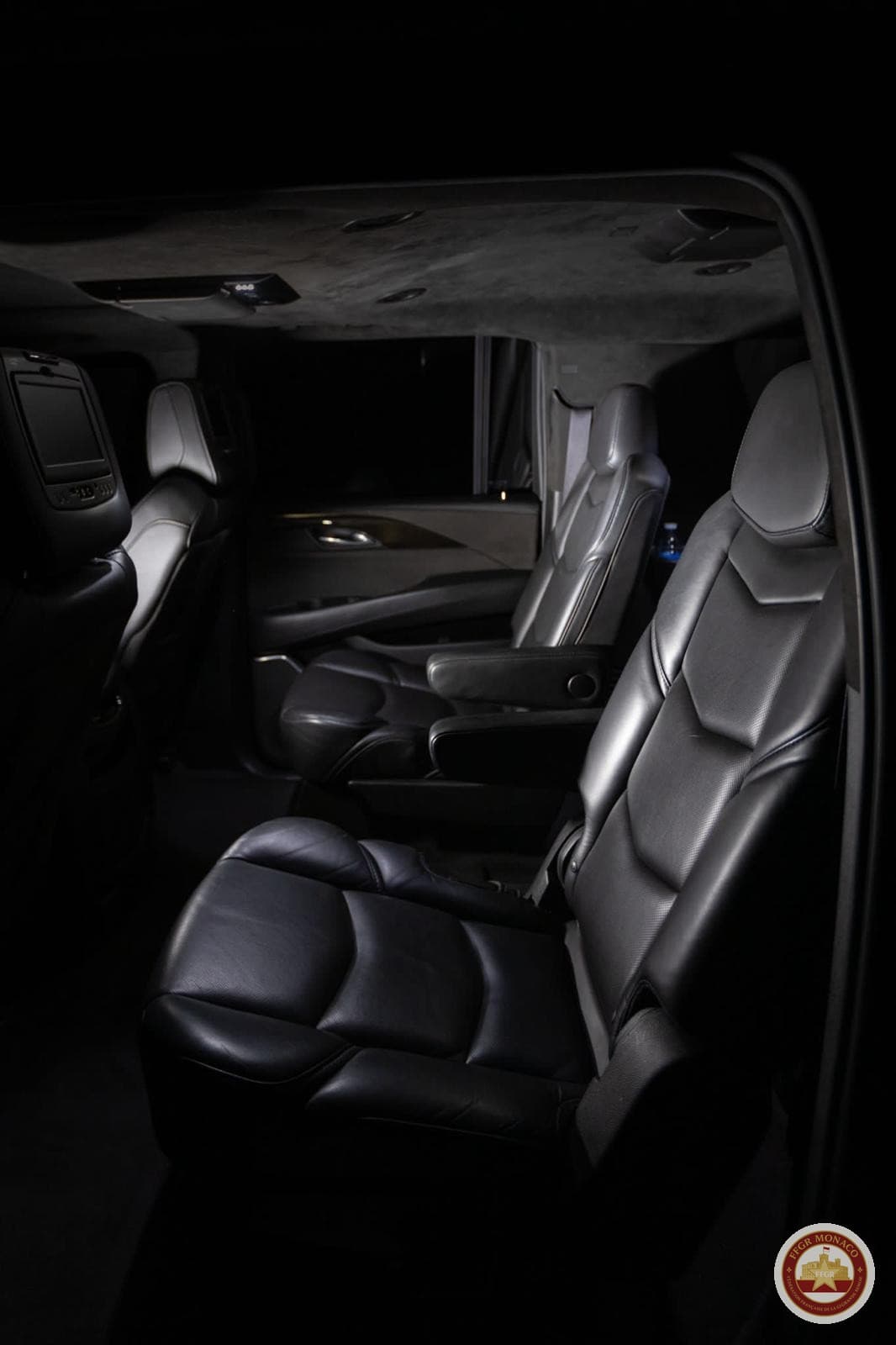 Cadillac Escalade ESV Platinum — vue 2