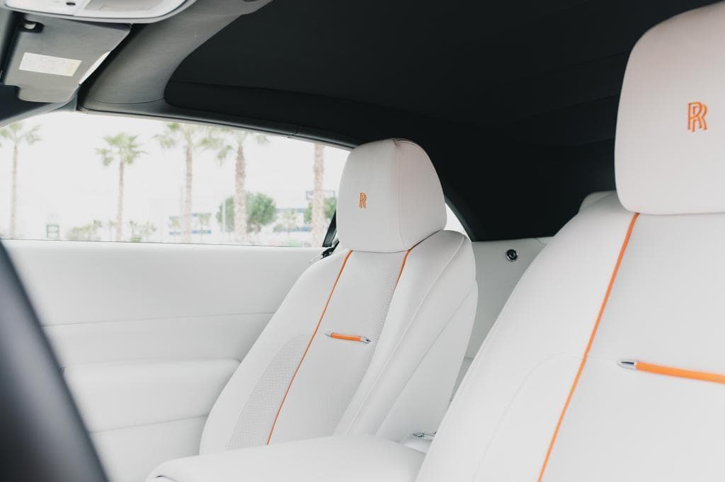 Rolls-Royce Dawn view 3